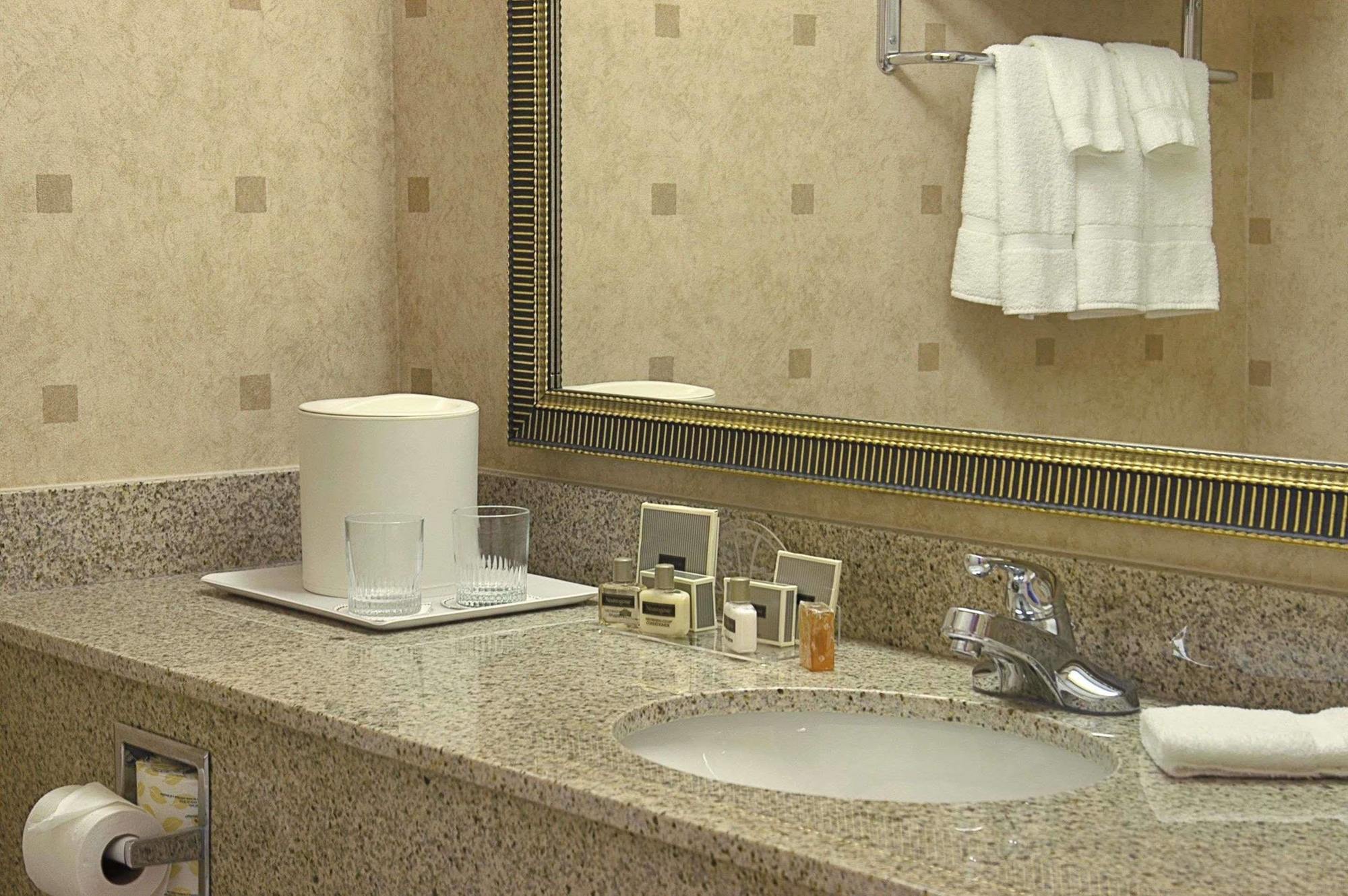 Wingate By Wyndham - Warner Robins Hotel Phòng bức ảnh